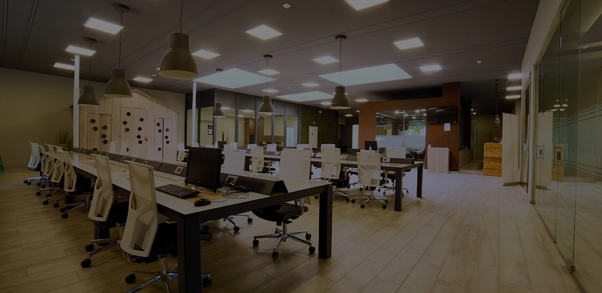 Postazioni-uffici-Milano Uffici per coworking cormano