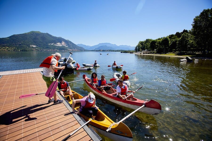 Team building canoa pacraft Lago di Pusiano Milano