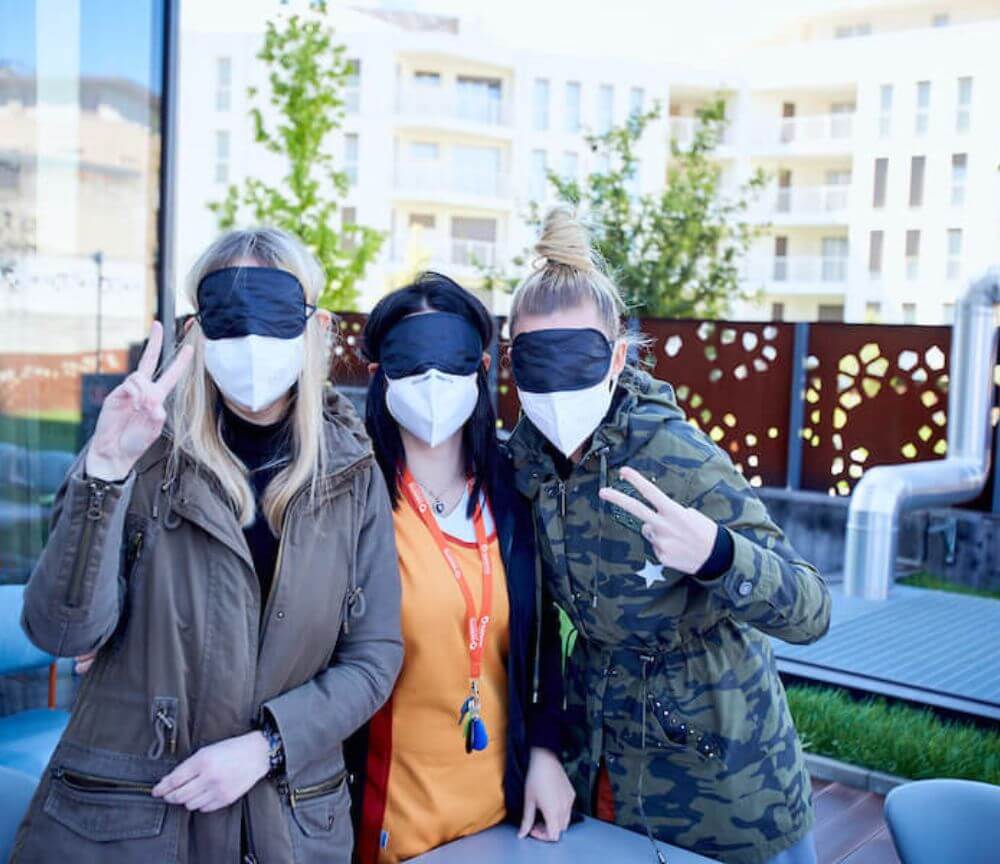4