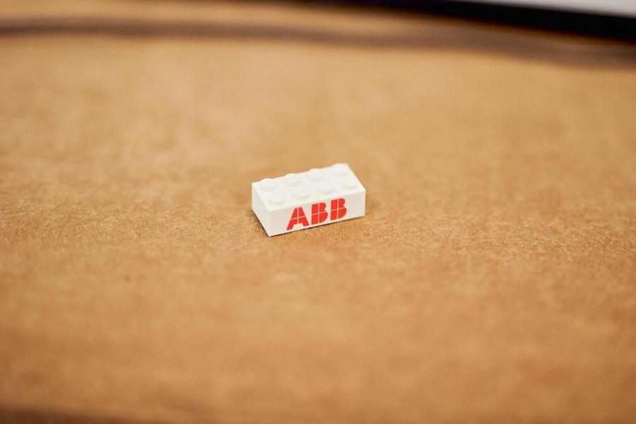 ABB lavora con Corefab