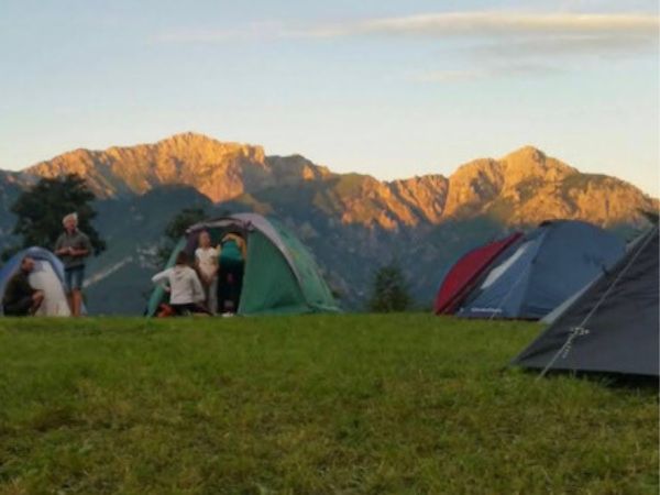team-building-Lago-di-Como-dormire-in-tenda