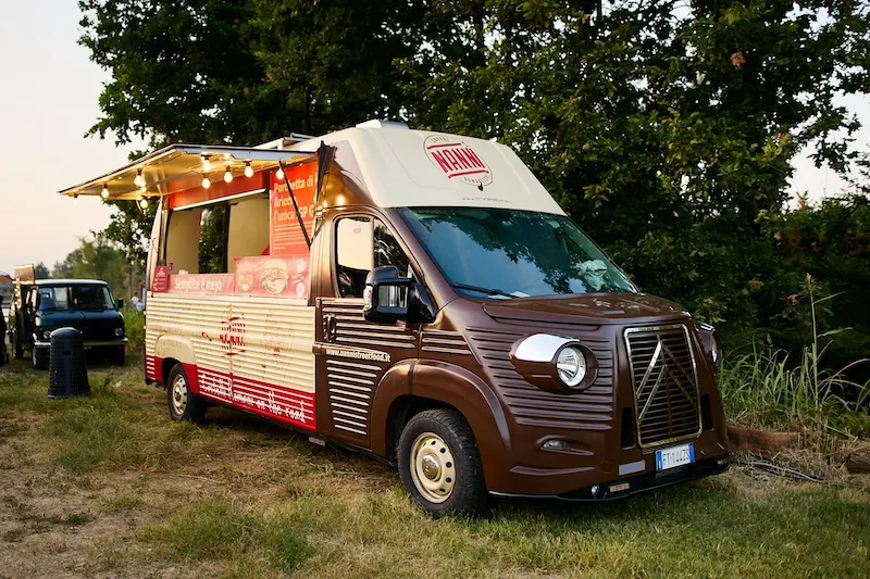 Food-truck-party-evento-aziendale-Milano