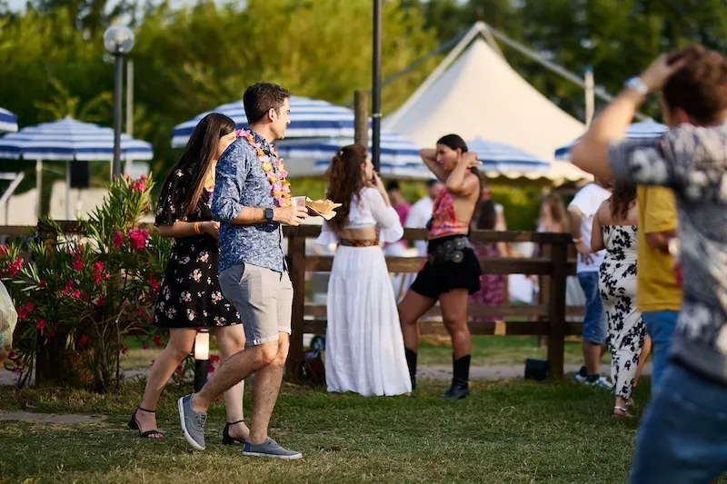 Organizzazione-feste-aziendali-e-team-building-sulla-spiaggia